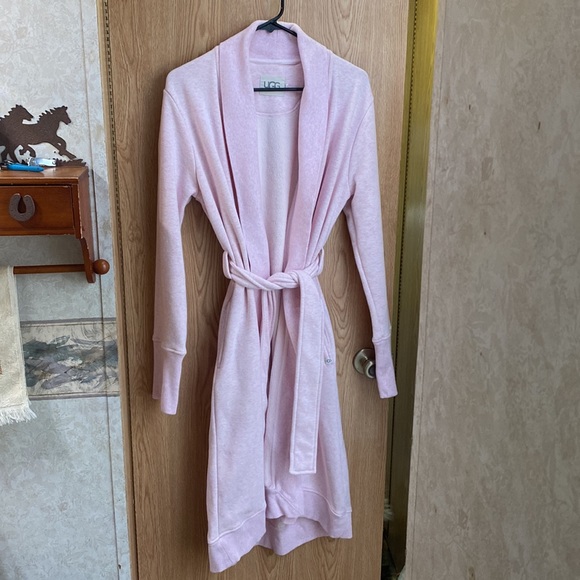 UGG light pink bathrobe - Picture 3 of 3
